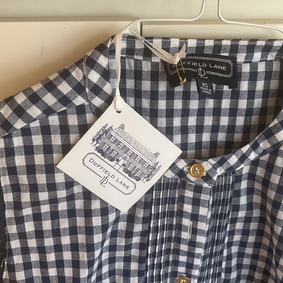 Bnwt size xs sleeveless shirt by Duffield Lane. - Picture 3 of 5